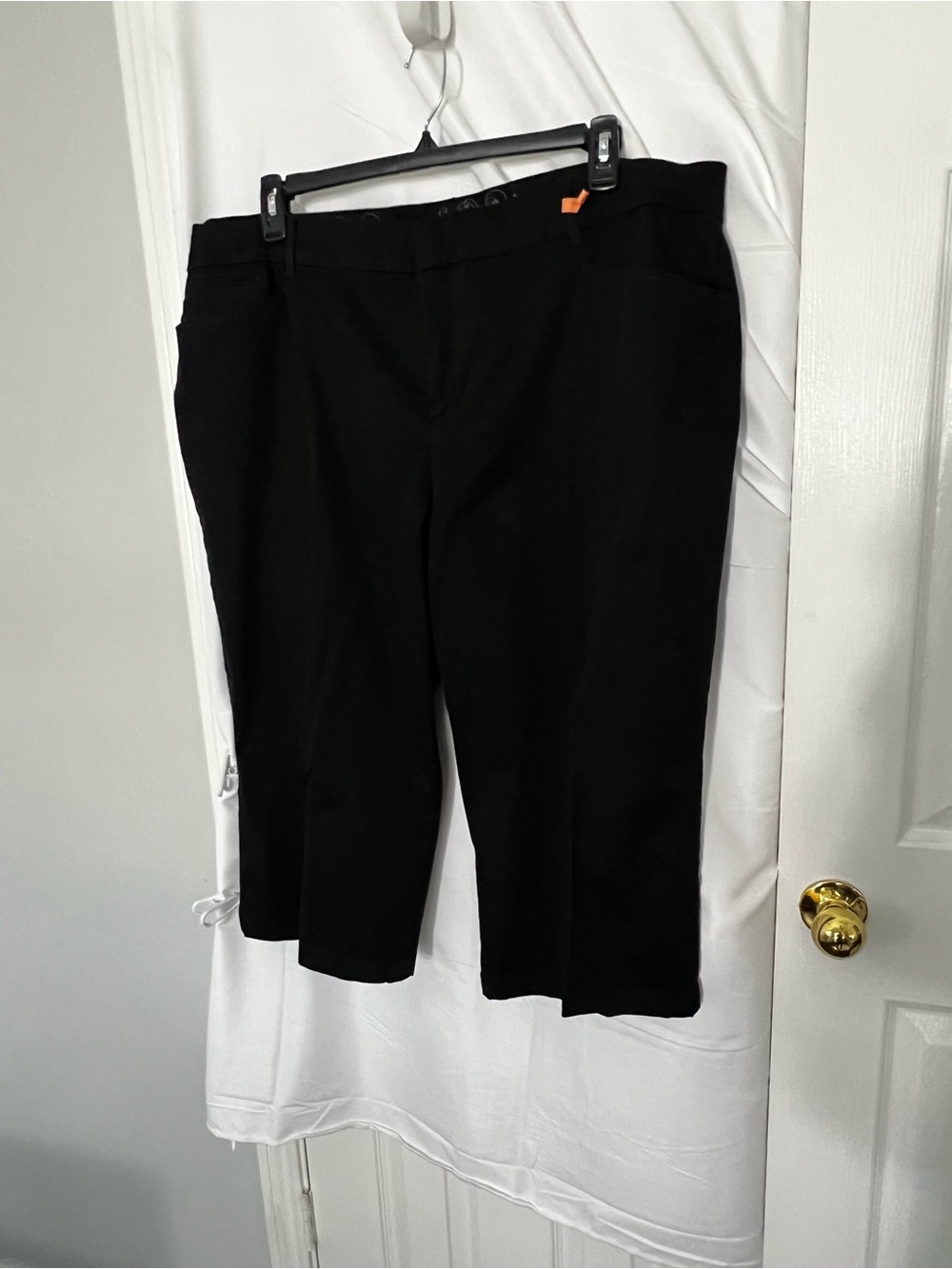 JM Collection Black Capri - Modern Straight Capri